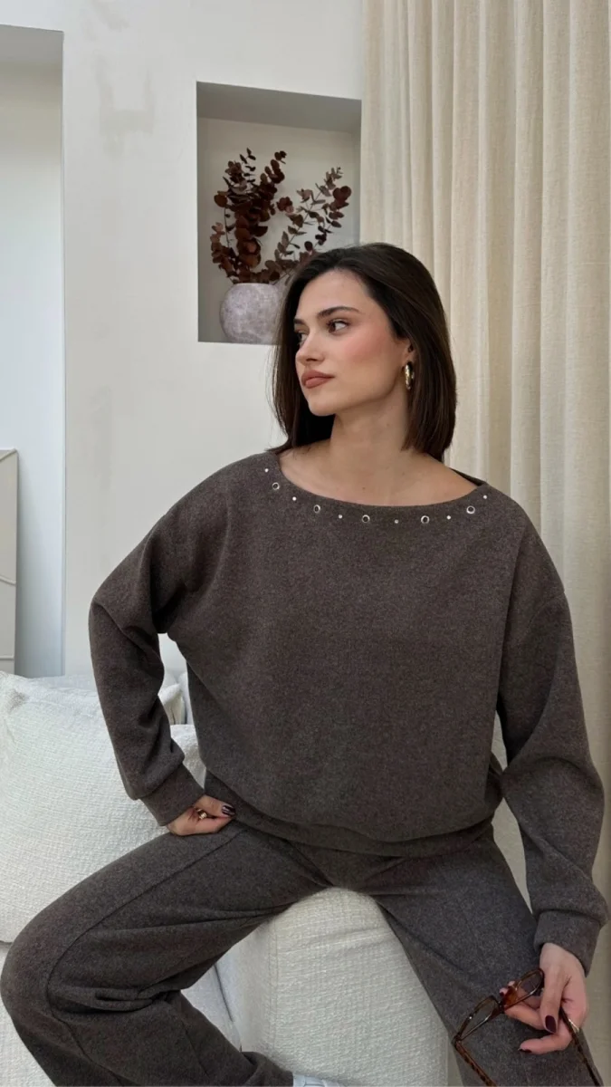 Kuşgözü Detaylı Triko Takım