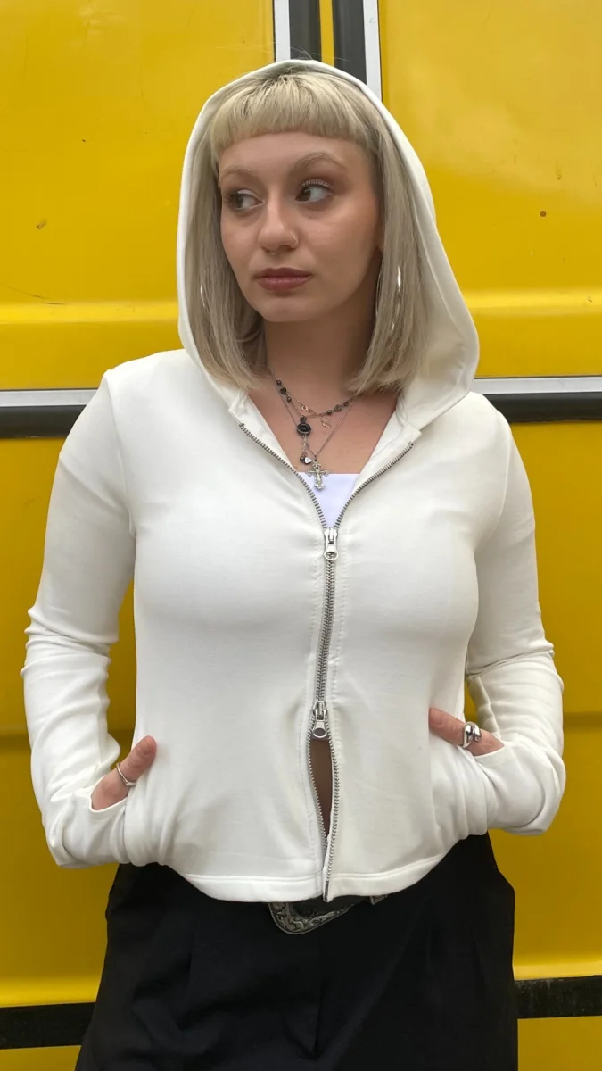 Vücuda Oturan Fermuarlı Bluz