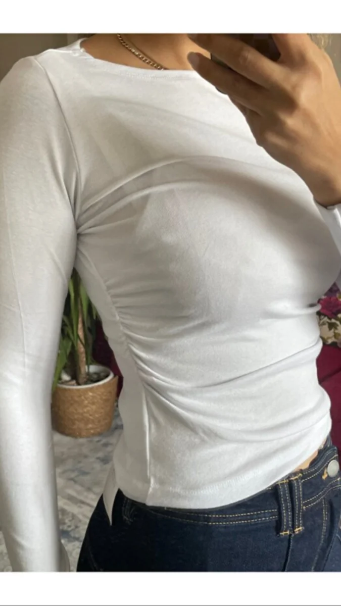 Kadın Vucuda Tam Oturan Yandan Büzgülü Body